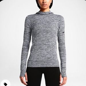 Women’s Nike Pro Hyperwarm Limitless Hoodie Size M